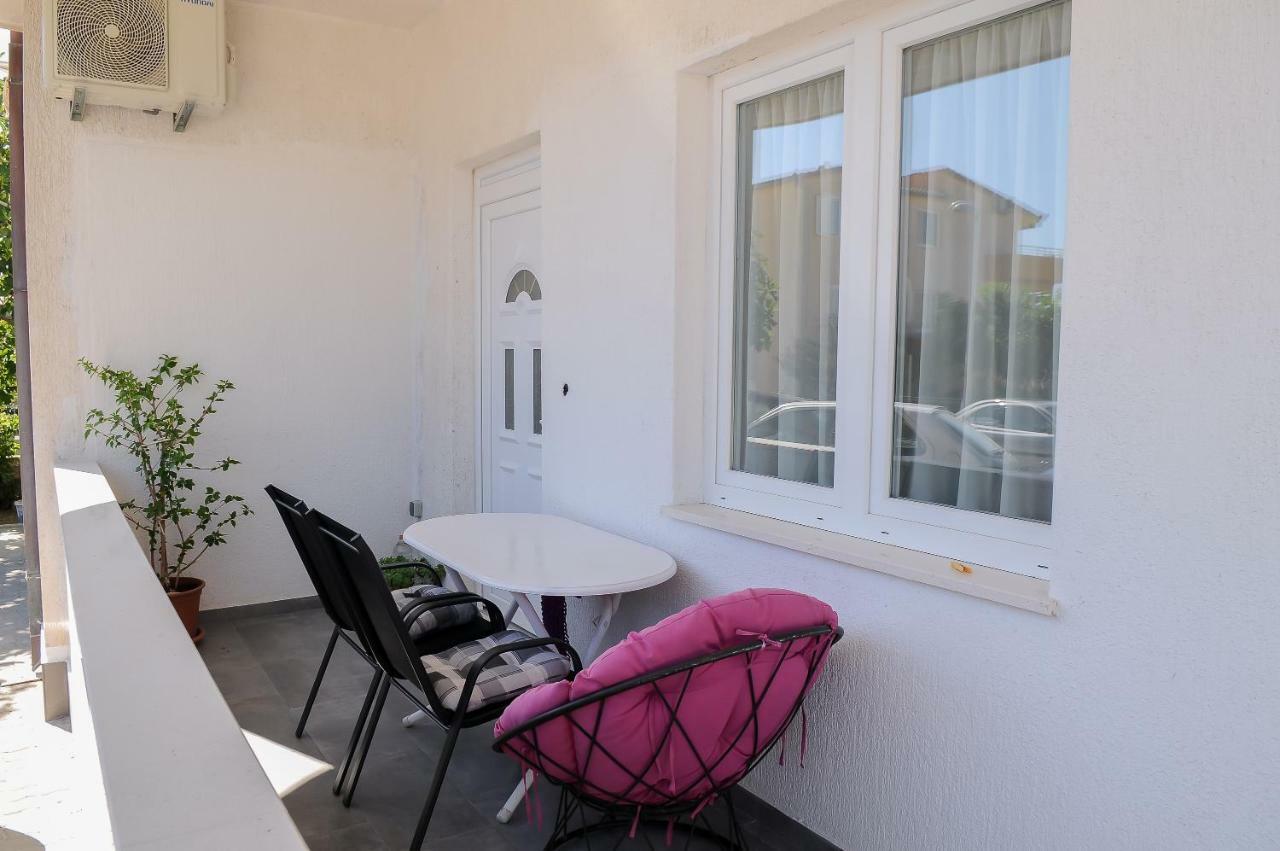Apartment Neva no.1 Split Exterior foto