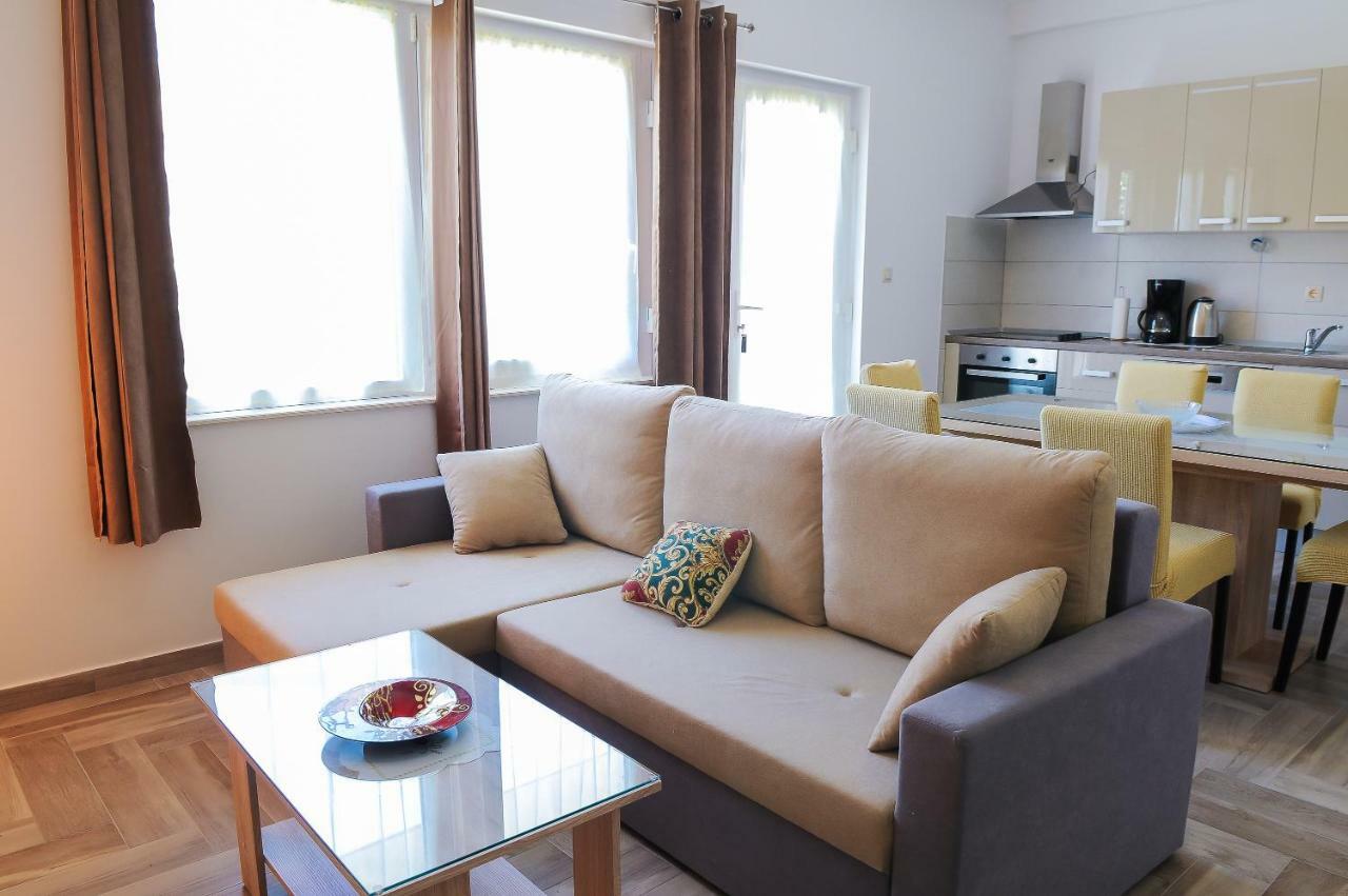 Apartment Neva no.1 Split Exterior foto