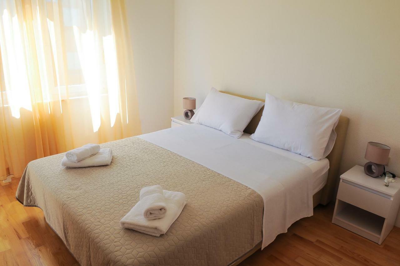 Apartment Neva no.1 Split Exterior foto