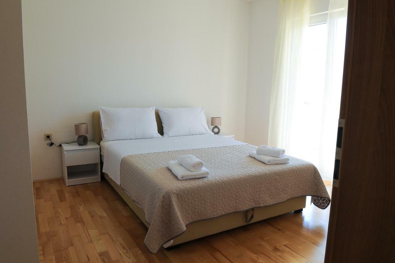 Apartment Neva no.1 Split Exterior foto
